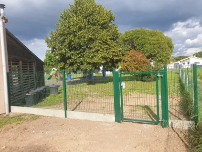 Création d’une clôture rigide et pose d’un portillon professionnel à CAMPS-SUR-L’ISLE (33660)