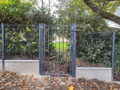 Création d’une clôture rigide et pose d’un portillon à SAINT-MICHEL-DE-MONTAIGNE (24230)