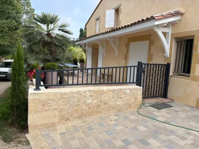 Aménagement extérieur à LAMOTHE-MONTRAVEL (24230)