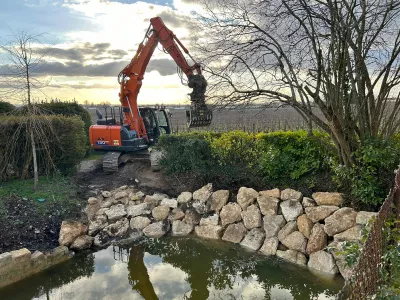 Aménagement au niveau des douves pour un Château à POMEROL (33500)